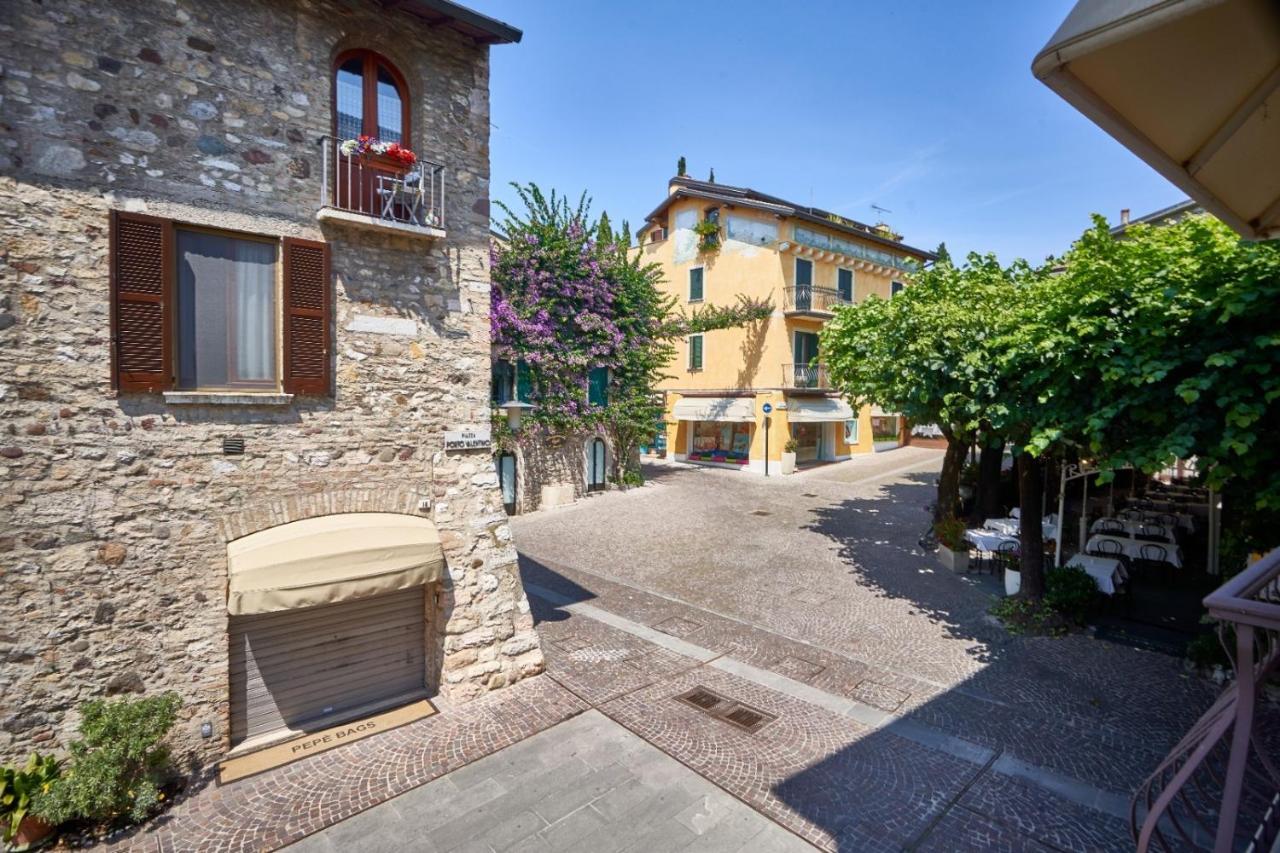 Porto Valentino 2 Lägenhet Sirmione Exteriör bild