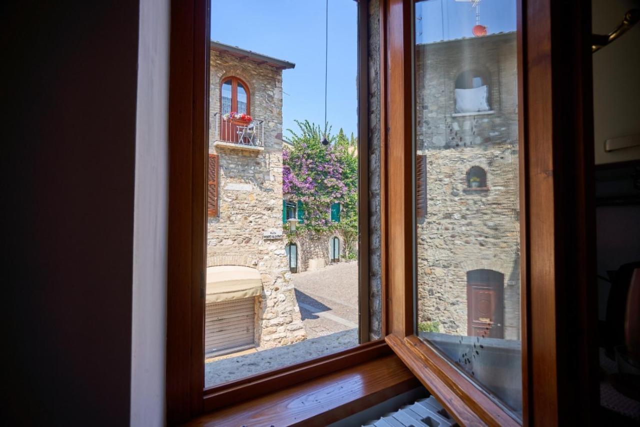 Porto Valentino 2 Lägenhet Sirmione Exteriör bild