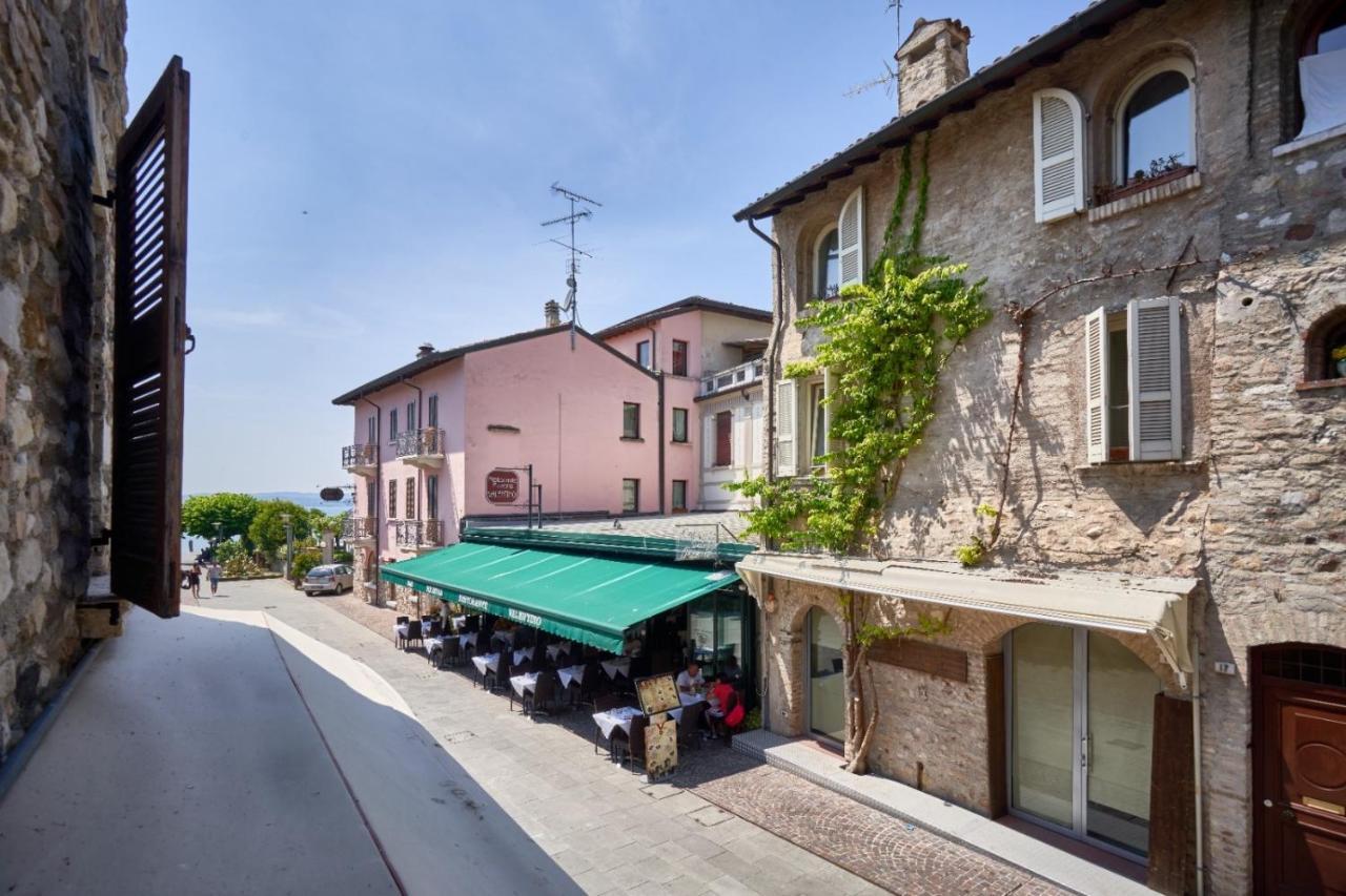 Porto Valentino 2 Lägenhet Sirmione Exteriör bild