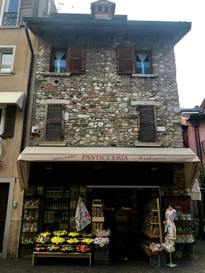 Porto Valentino 2 Lägenhet Sirmione Exteriör bild